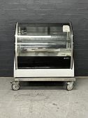 Pre-Owned Anvil DGC0530 - Curved Glass Cake Display 900mm